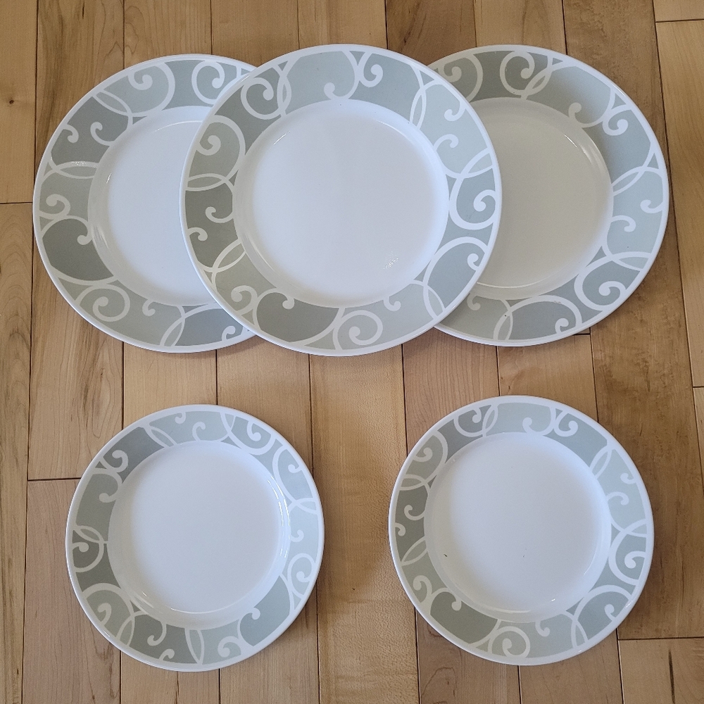 Corelle Ribbons and Swirls, 3 Dinner Plates and 2 Luncheon Plates